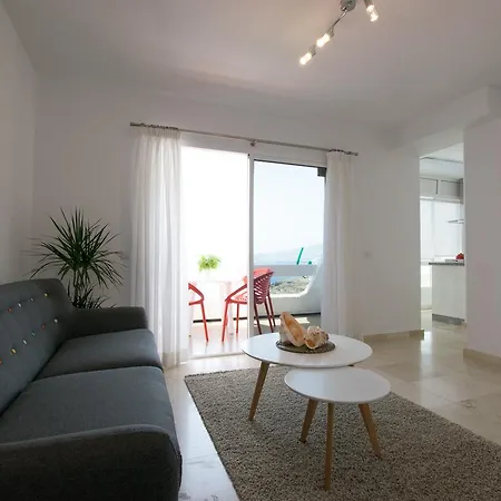 Charming Views & Stylish Apartment