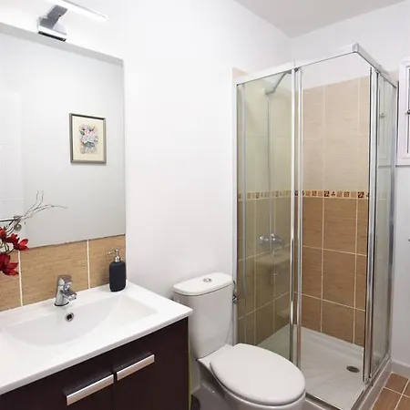 Charming Views & Stylish Apartment